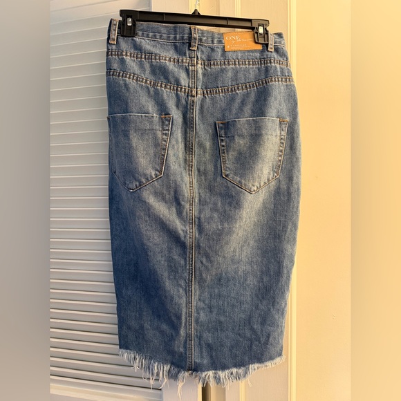 Pre owned One Teaspoon Cadillac denim skirt , size 27 - high waist / longline - Picture 3 of 8